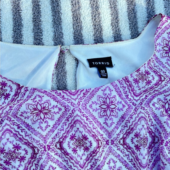 Torrid Berry Floral medallion chiffon dress RARE SOLD - Picture 7 of 7